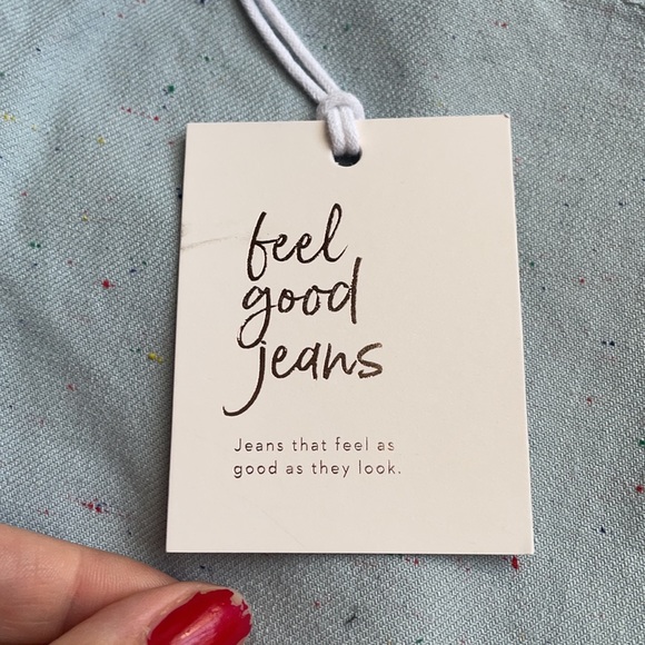 Light Blue Jeans - Picture 2 of 8